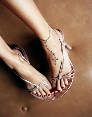 (nicole-richie-foot-tattoo ) nicolerichiefoottattoo